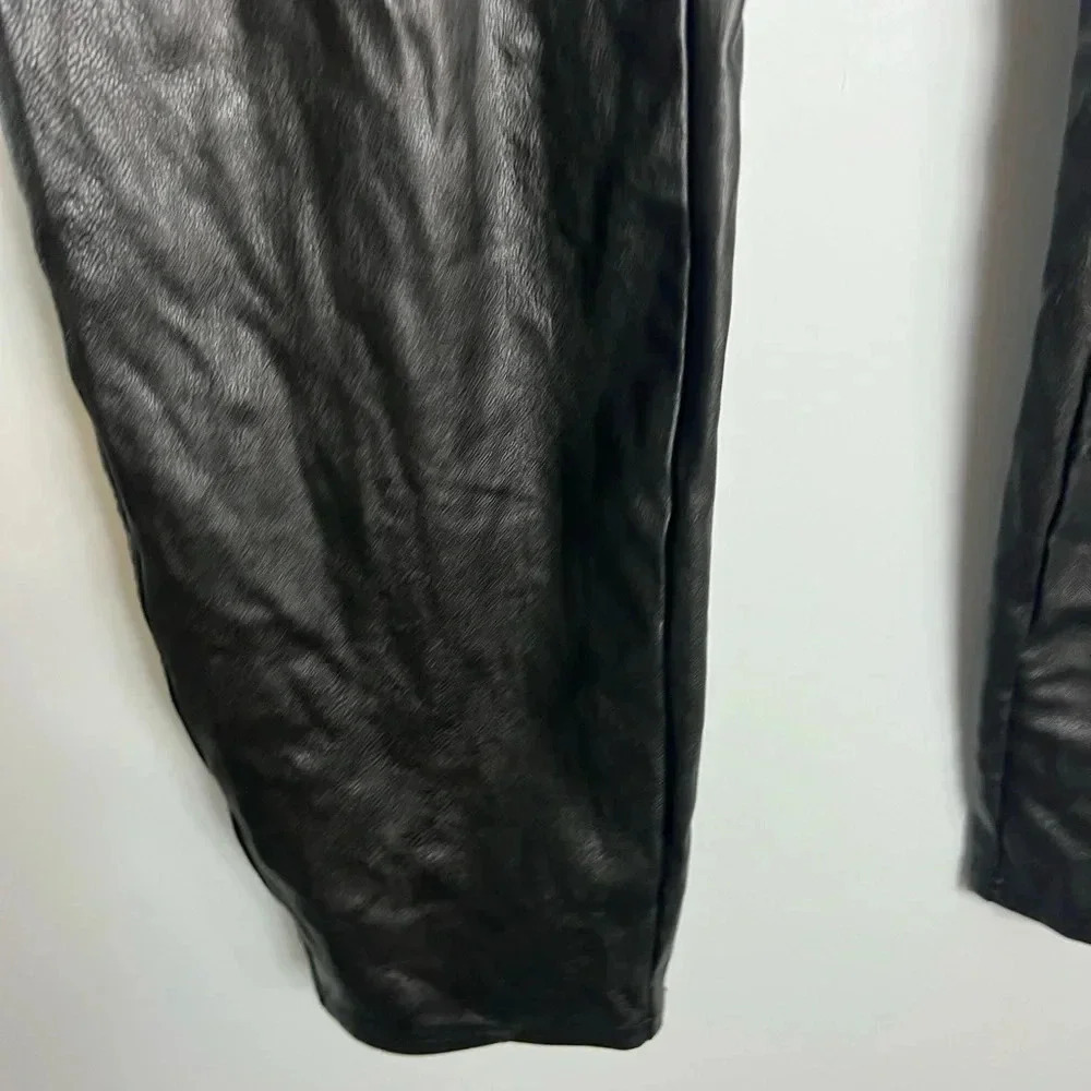 SOLD - Picture 7 of 16